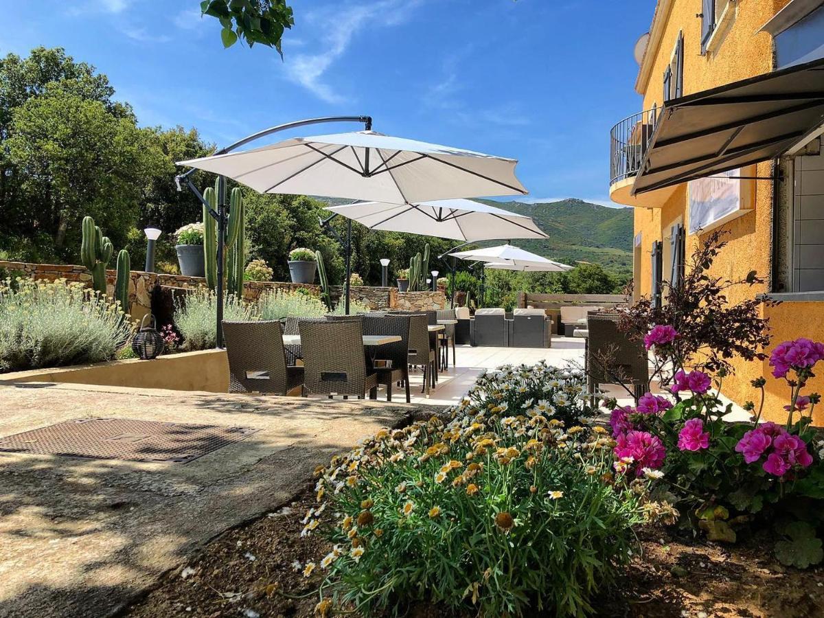 Hôtel - Restaurant U Santu Petru Saint-Florent  Bagian luar foto