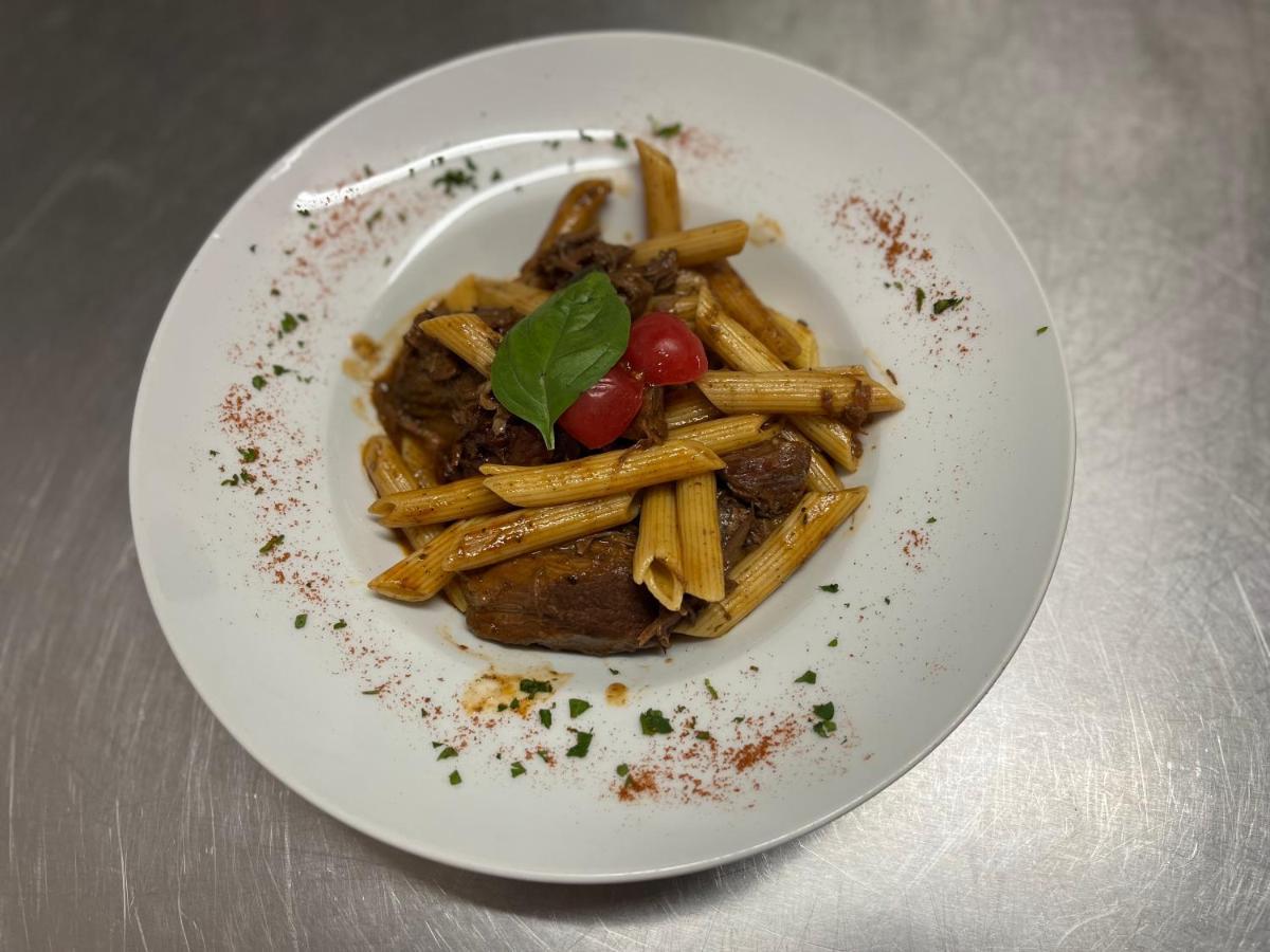 Hôtel - Restaurant U Santu Petru Saint-Florent  Bagian luar foto