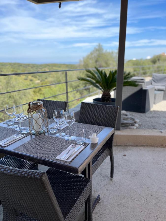 Hôtel - Restaurant U Santu Petru Saint-Florent  Bagian luar foto